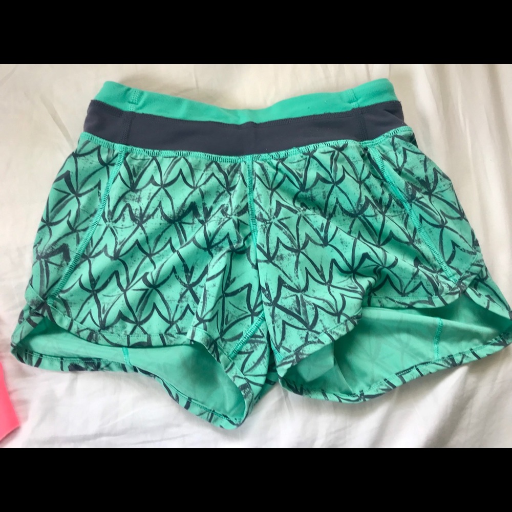 Ivivva girls running shorts